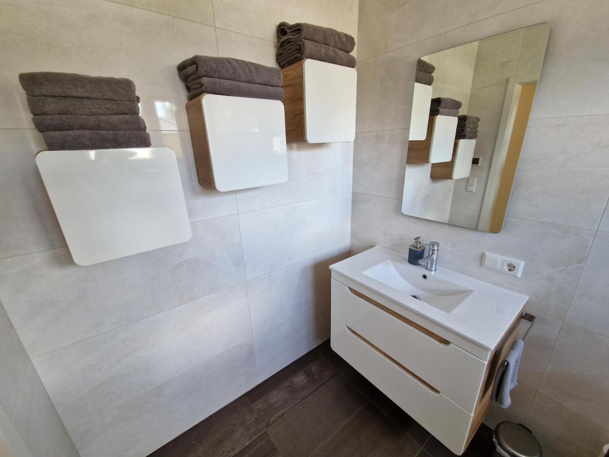 Apartment Nahe Meyer Werft In Ostfriesland Mit Kueche & Netflix Westoverledingen Exterior photo